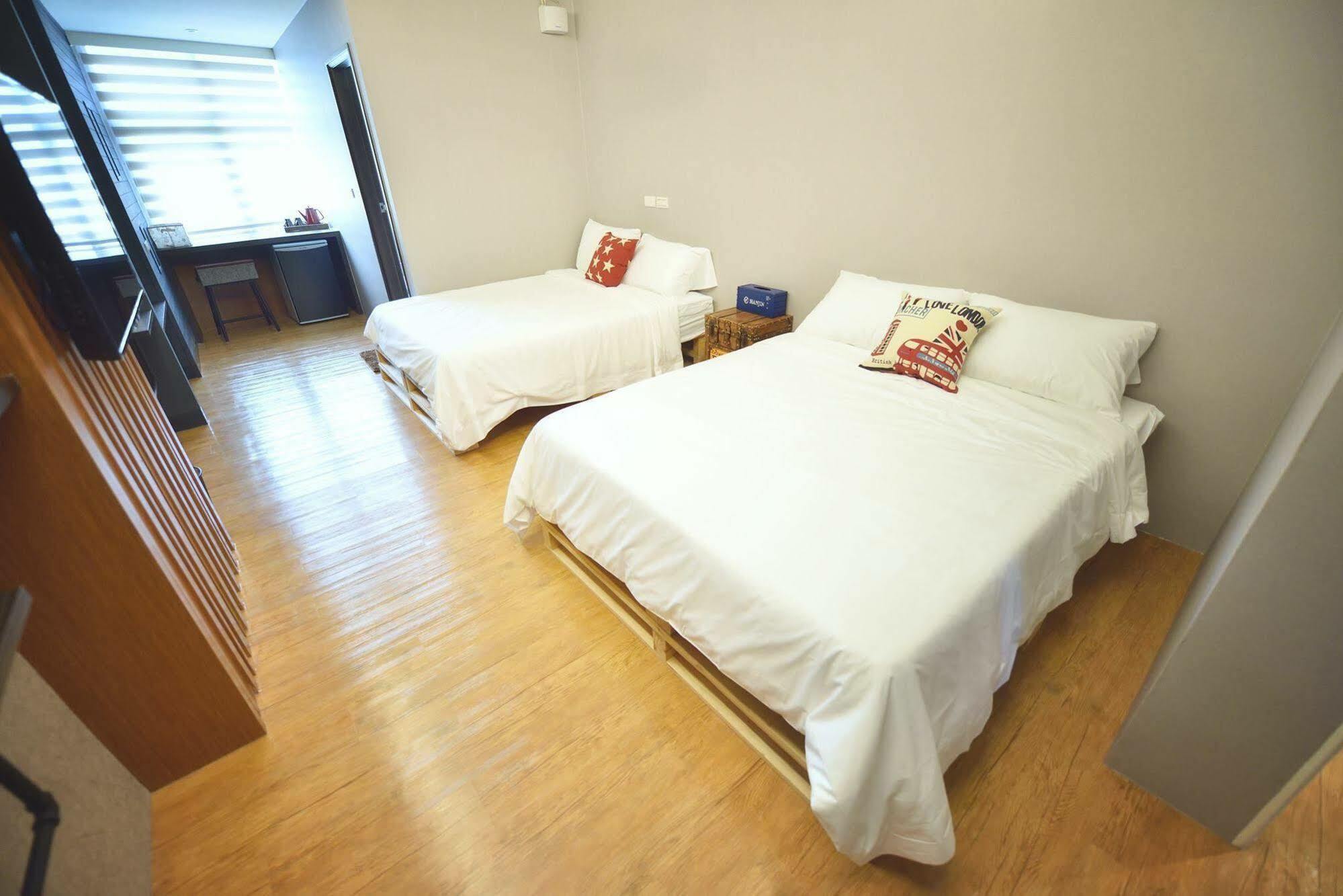 Owl Inn Tainan Buitenkant foto